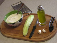 Ingredienti per preparare lo tzatziki