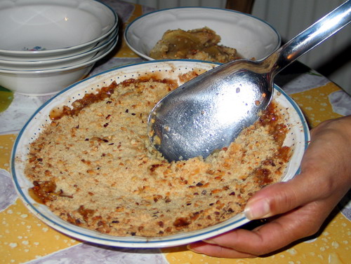 Apple and Blackberries Crumble